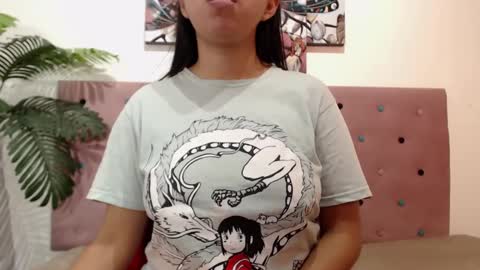 Snapshot of karolineburnx chatting on 03-06-25, 02:51 Isa online show from 03-06-25, 02:51