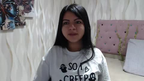 Snapshot of karolineburnx chatting on 09-11-25, 09:53 Isa online show from 09-11-25, 09:53