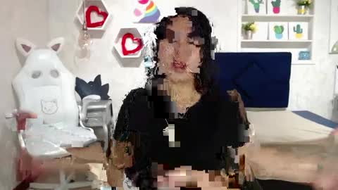 Snapshot of karolineburnx chatting on 09-19-25, 03:30 Isa online show from 09-19-25, 03:30