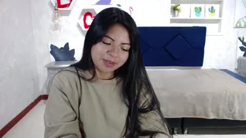 Snapshot of karolineburnx chatting on 09-25-25, 03:43 Isa online show from 09-25-25, 03:43