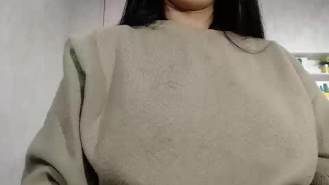 Snapshot of karolineburnx chatting on 09-27-25, 09:42 Isa online show from 09-27-25, 09:42