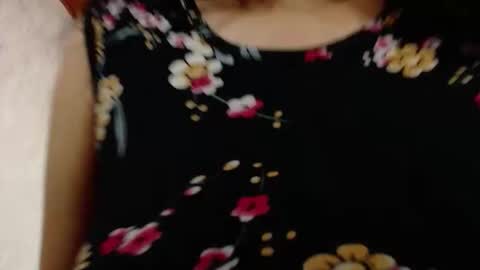 Snapshot of karolineburnx chatting on 09-28-25, 11:10 Isa online show from 09-28-25, 11:10