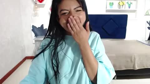 Snapshot of karolineburnx chatting on 10-04-25, 04:32 Isa online show from 10-04-25, 04:32