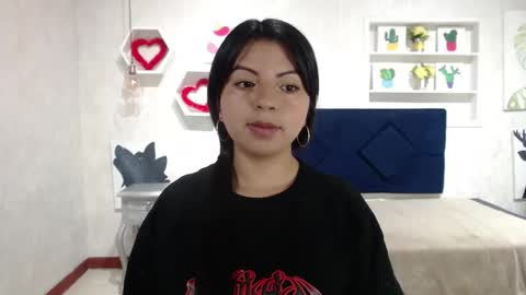 Snapshot of karolineburnx chatting on 10-06-25, 12:30 Isa online show from 10-06-25, 12:30