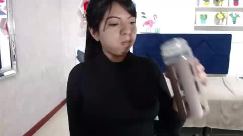 Snapshot of karolineburnx chatting on 10-08-25, 07:06 Isa online show from 10-08-25, 07:06