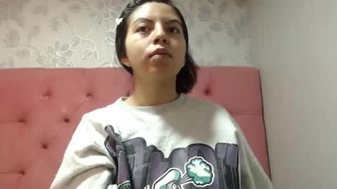 Snapshot of karolineburnx chatting on 12-16-25, 02:38 Isa online show from 12-16-25, 02:38