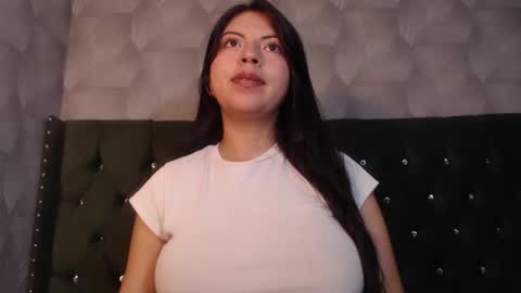 Snapshot of karolineburnx chatting on 01-31-26, 07:11 Isa online show from 01-31-26, 07:11