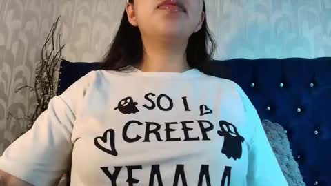 Snapshot of karolineburnx chatting on 02-20-26, 02:41 Isa online show from 02-20-26, 02:41