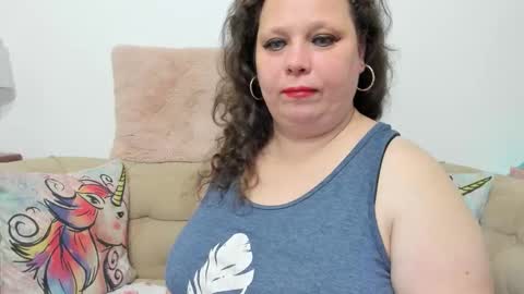 Snapshot of karolinejoyy chatting on 11-26-25, 08:54 KarolineJoyy online show from 11-26-25, 08:54