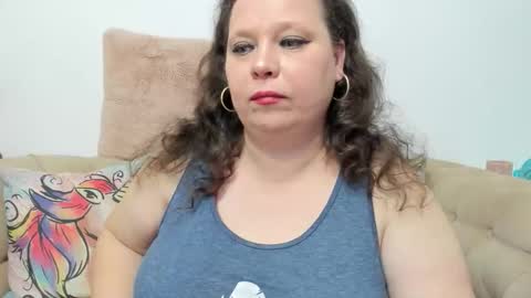 Snapshot of karolinejoyy chatting on 01-16-26, 07:29 KarolineJoyy online show from 01-16-26, 07:29