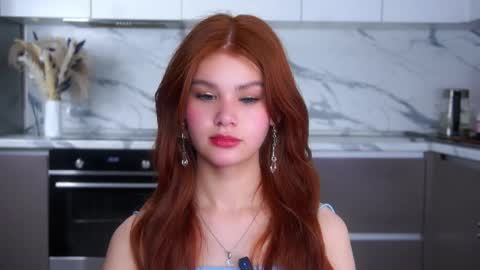 lina online show from 12-05-25, 12:14