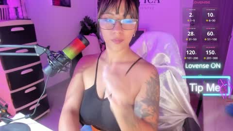 Snapshot of karolinna_xxx chatting on 03-31-26, 11:43 Caro online show from 03-31-26, 11:43