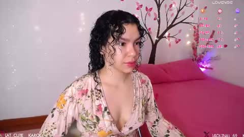 Karolina 3 online show from 06-13-26, 01:42
