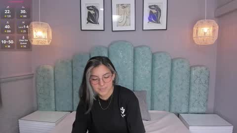 Snapshot of karoll_santos chatting on 01-14-25, 03:53 Karol Santos online show from 01-14-25, 03:53