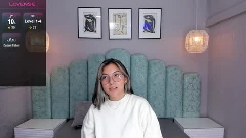 Snapshot of karoll_santos chatting on 02-06-25, 10:04 Karol Santos online show from 02-06-25, 10:04