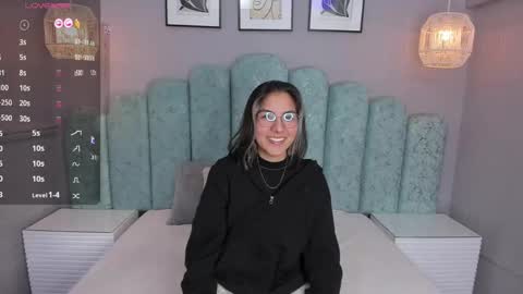 Snapshot of karoll_santos chatting on 03-06-25, 03:57 Karol Santos online show from 03-06-25, 03:57