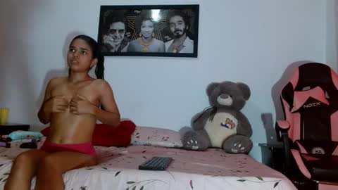 Snapshot of karolsweetvagi chatting on 03-14-26, 06:57 karol online show from 03-14-26, 06:57