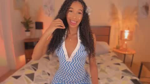 Snapshot of karymoon chatting on 02-16-26, 08:49 Kary Moon online show from 02-16-26, 08:49