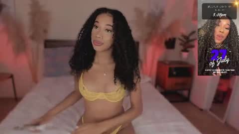 Snapshot of karymoon chatting on 07-20-26, 08:33 Kary Moon online show from 07-20-26, 08:33
