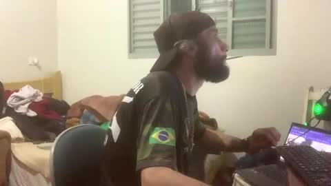 Snapshot of kasadocarente chatting on 11-01-25, 07:43 kasadocarente online show from 11-01-25, 07:43