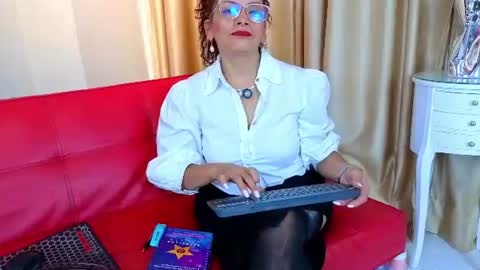 kasandra gomez online show from 07-18-26, 12:31