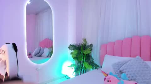 Snapshot of kassandr4_ chatting on 11-14-25, 06:50 Kassy online show from 11-14-25, 06:50