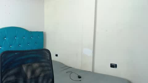 Snapshot of kassandraaa_ chatting on 10-29-25, 07:37 Kasandra online show from 10-29-25, 07:37