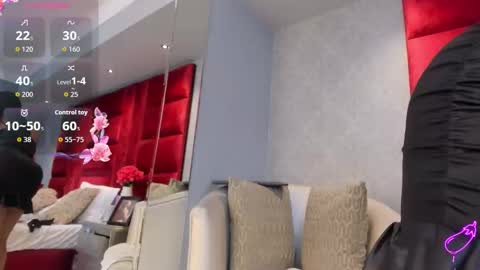 Kasandra Hall online show from 10-28-25, 08:44