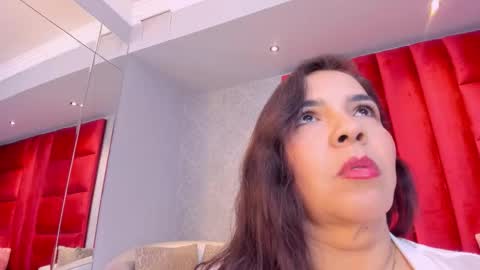 Kasandra Hall online show from 12-13-25, 11:43