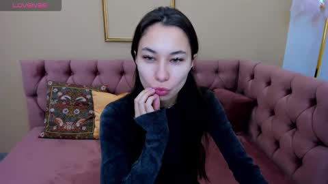 Snapshot of kat__cat chatting on 10-20-25, 03:07 kat__cat online show from 10-20-25, 03:07