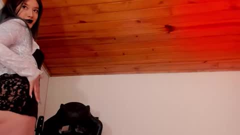 Alicia online show from 10-20-25, 06:19