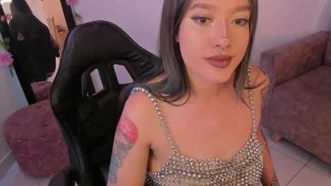 Alicia online show from 04-18-26, 07:58