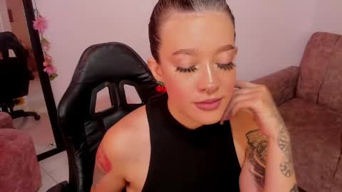 Alicia online show from 04-24-26, 09:39