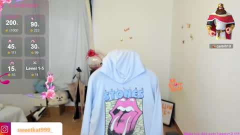 Snapshot of kat_ly_chan chatting on 02-06-25, 06:46 Kat       online show from 02-06-25, 06:46