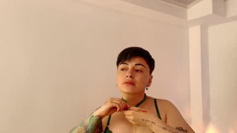 kat paradisse online show from 12-20-25, 12:12