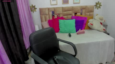 Snapshot of kataleya_018 chatting on 01-13-25, 08:48 kataleya online show from 01-13-25, 08:48