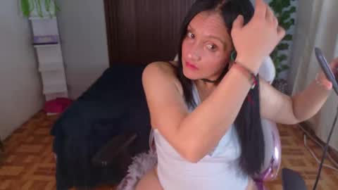 kate online show from 09-19-25, 03:45