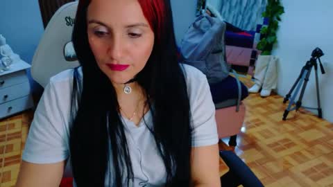 Snapshot of kataleya_29 chatting on 06-07-26, 04:11 kate online show from 06-07-26, 04:11