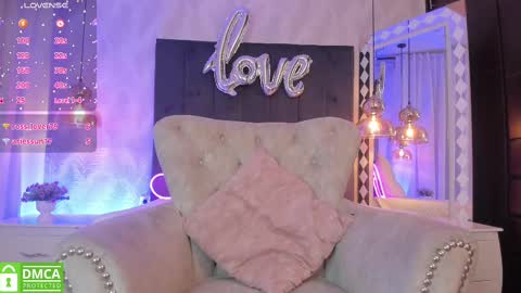 Snapshot of kataliina_18 chatting on 03-09-25, 03:05 Kat online show from 03-09-25, 03:05