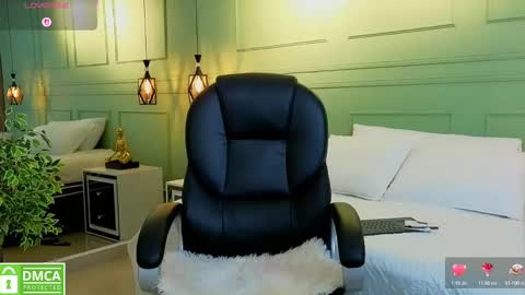 Snapshot of kataliina_18 chatting on 10-10-25, 11:53 Kat online show from 10-10-25, 11:53