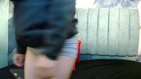 Snapshot of katalina07 chatting on 08-05-26, 03:15 Katalina online show from 08-05-26, 03:15