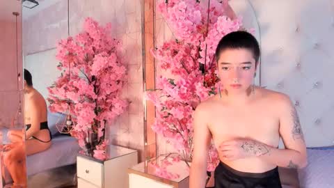     online show from 03-10-26, 09:53