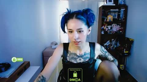 Snapshot of katara_a chatting on 12-13-24, 04:49 Maca online show from 12-13-24, 04:49