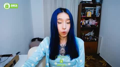 Snapshot of katara_a chatting on 12-24-24, 12:33 Maca online show from 12-24-24, 12:33