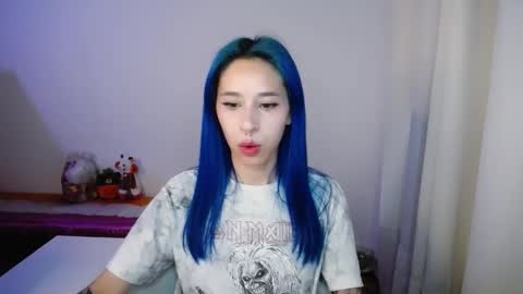 Snapshot of katara_a chatting on 11-19-25, 10:10 Maca online show from 11-19-25, 10:10