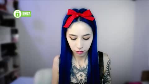 Snapshot of katara_a chatting on 02-22-26, 02:37 Maca online show from 02-22-26, 02:37