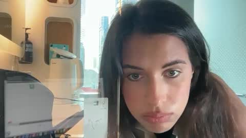 katarasimon online show from 10-31-25, 08:21