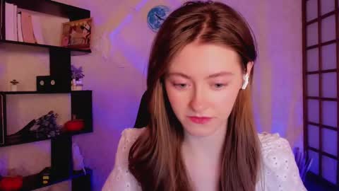 Snapshot of kate_cuddle chatting on 12-10-24, 02:05 Kate online show from 12-10-24, 02:05