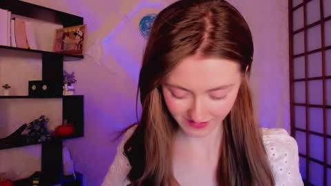 Snapshot of kate_cuddle chatting on 12-10-24, 05:07 Kate online show from 12-10-24, 05:07
