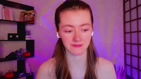 Snapshot of kate_cuddle chatting on 12-18-24, 02:10 Kate online show from 12-18-24, 02:10